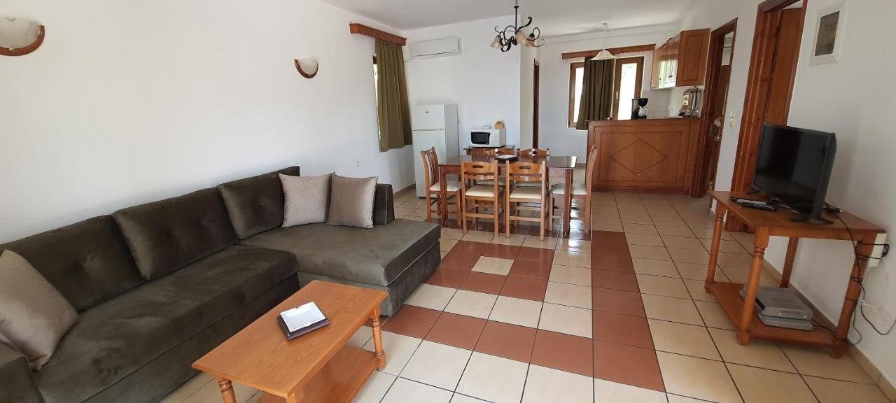 Molivos Castle Apartments ميثيمْنا المظهر الخارجي الصورة