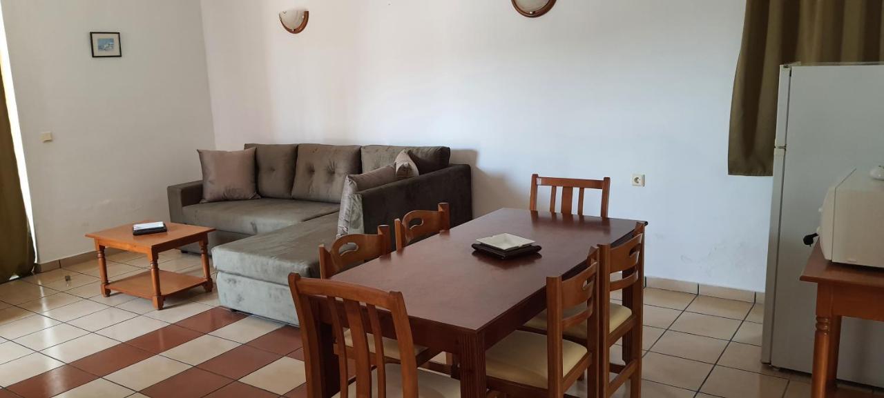 Molivos Castle Apartments ميثيمْنا المظهر الخارجي الصورة