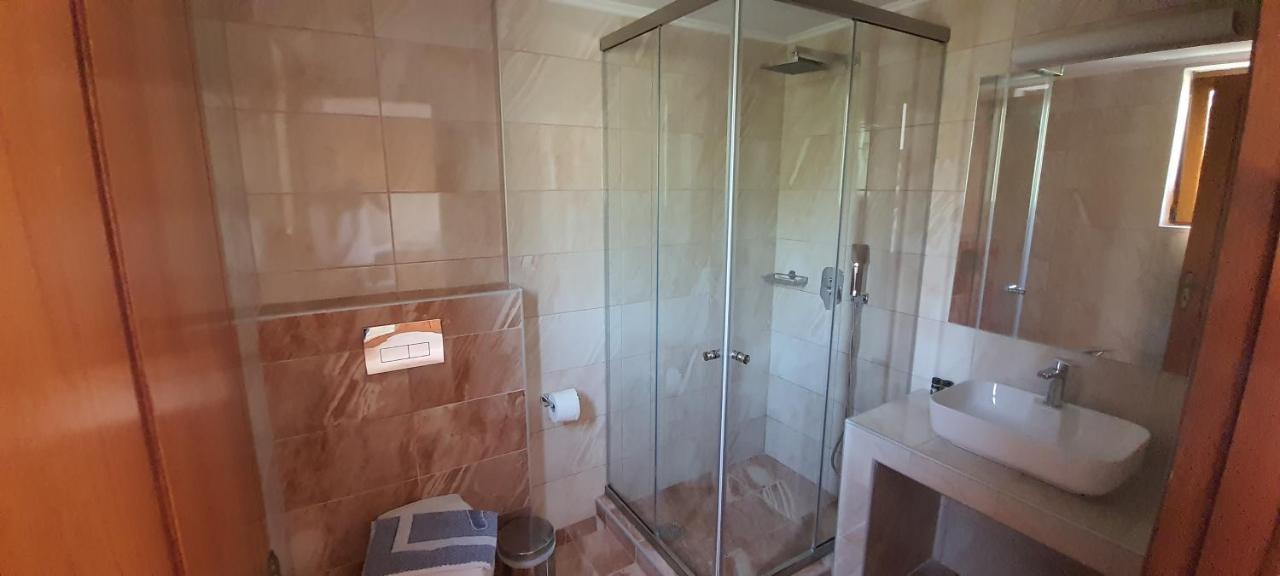 Molivos Castle Apartments ميثيمْنا المظهر الخارجي الصورة
