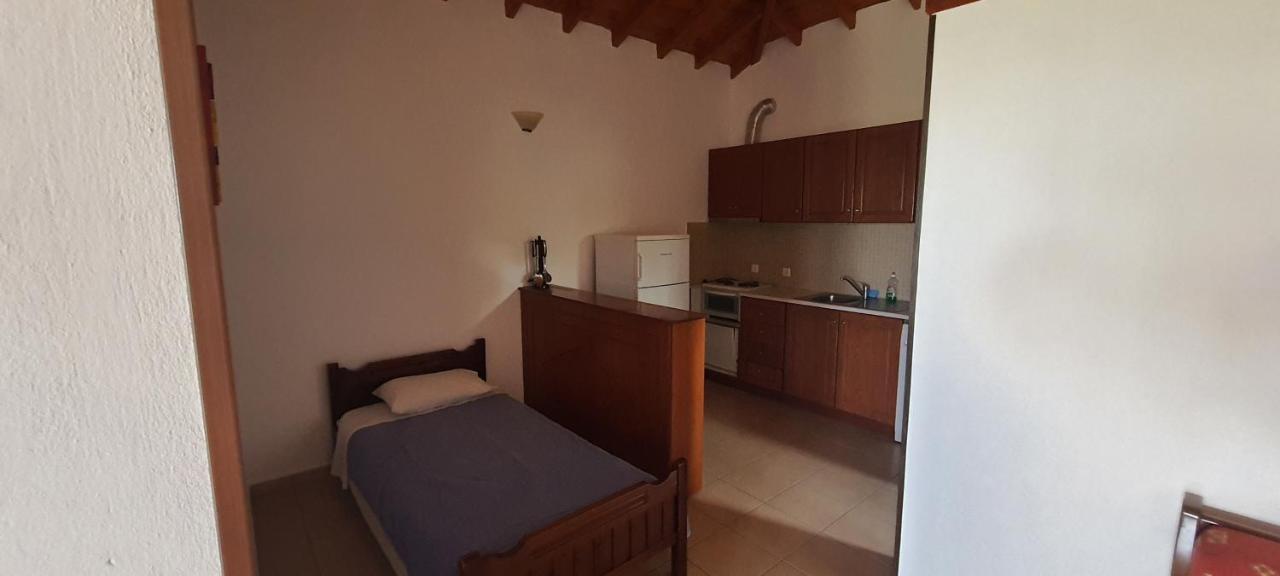 Molivos Castle Apartments ميثيمْنا المظهر الخارجي الصورة