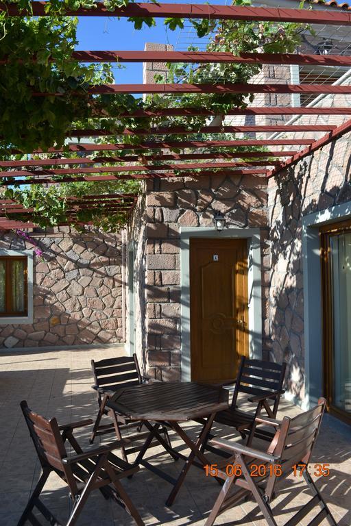 Molivos Castle Apartments ميثيمْنا المظهر الخارجي الصورة