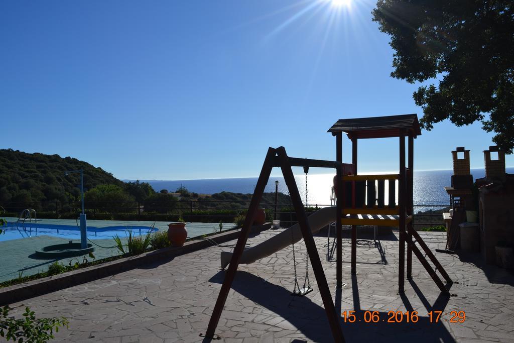 Molivos Castle Apartments ميثيمْنا المظهر الخارجي الصورة
