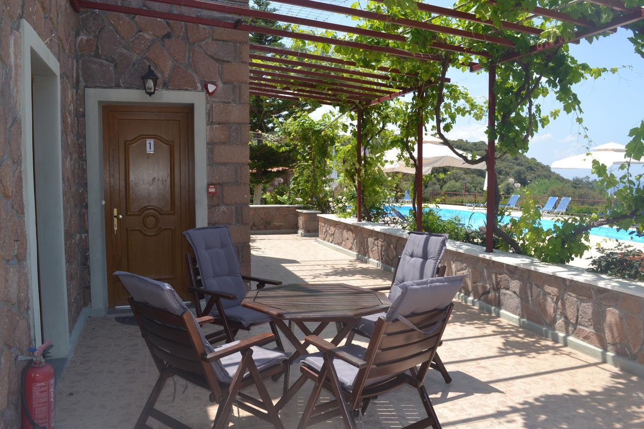 Molivos Castle Apartments ميثيمْنا المظهر الخارجي الصورة